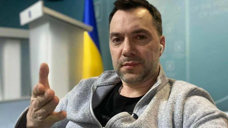 СБУ готовит дело о госизмене против Арестовича и других украинских политиков - СМИ