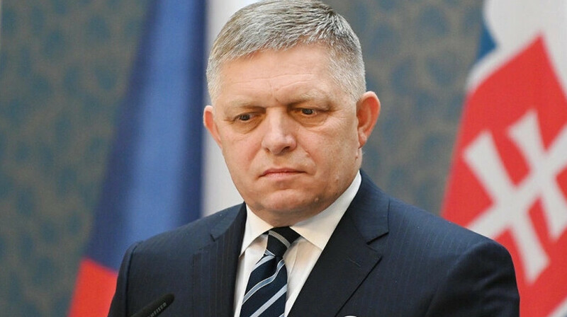 Премьер Словакии не может добраться в Россию из-за запрета пролёта