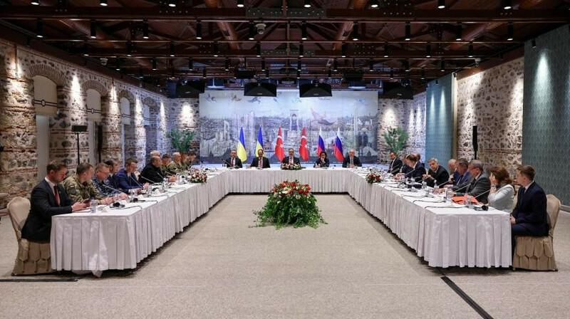 Украина и Россия ведут переговоры через переводчика