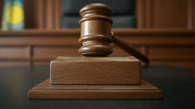 Алматинца приговорили к 11 годам за подстрекательство к взятке чиновникам