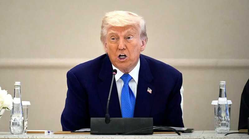Трамп ввел новые пошлины против ЕС