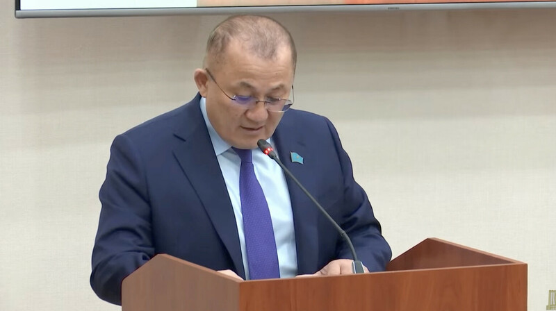 Депутат Казахстана призвал сократить численность сайгаков