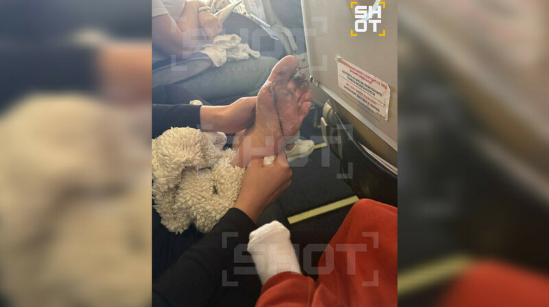 На борту самолёта Петербург — Якутск загорелся пауэрбанк
