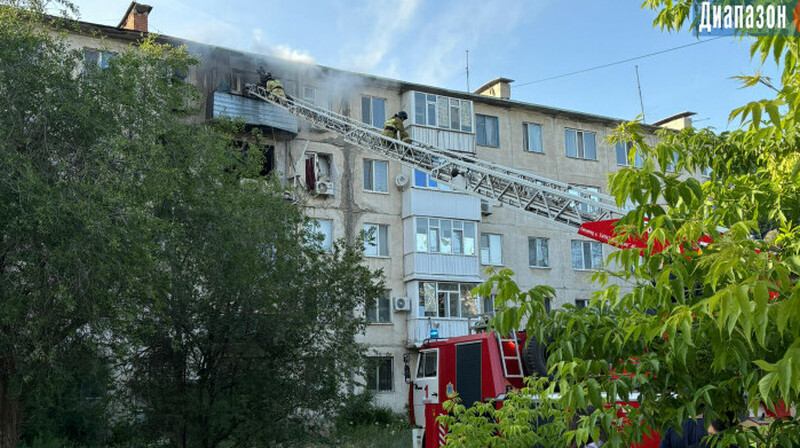 Взрыв газа в Актобе: один погибший, десятки эвакуированных