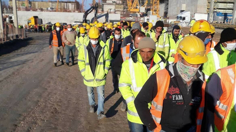 Тысячи работников турецкой АЭС «Аккую» уволили перед праздником Курбан-байрам