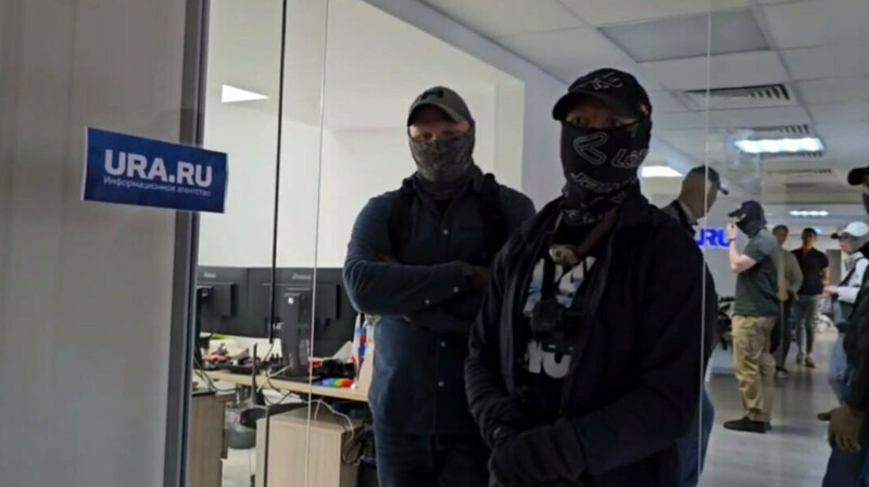В URA RU снова обыски: в редакцию пришли сотрудники ФСБ