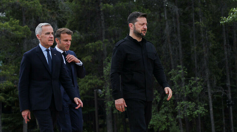 Зеленский покинул саммит G7 после отмены встречи с Трампом