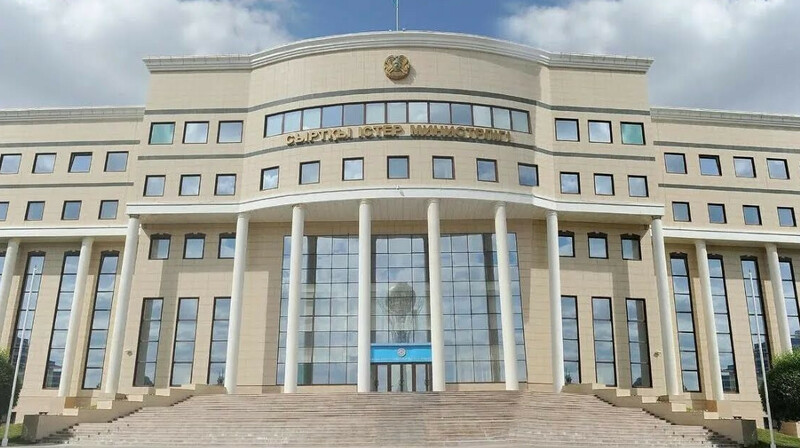 МИД Казахстана призвал отказаться от поездок на Ближний Восток