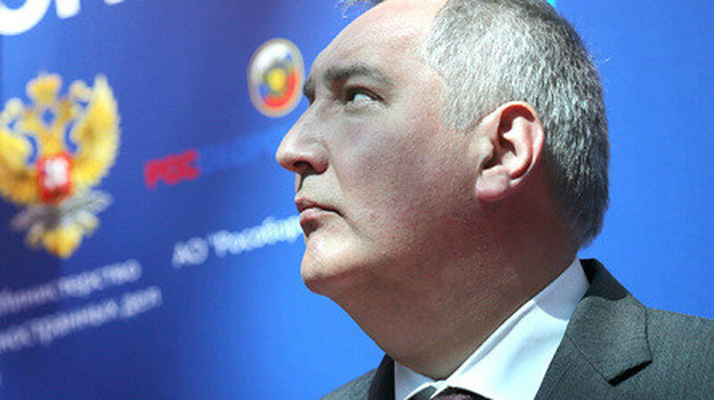 Рогозин пригрозил участникам КВН отправкой на фронт за шутку о его диссертации