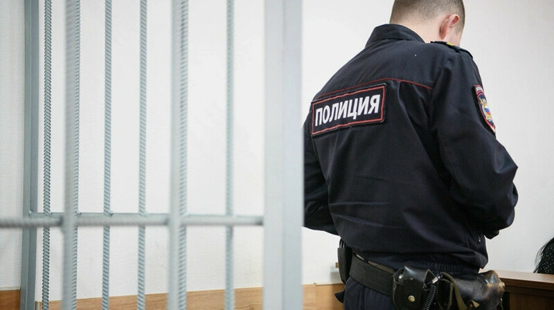 Задержанных в Екатеринбурге азербайджанцев связали с массовым отравлением алкоголем 2021 года
