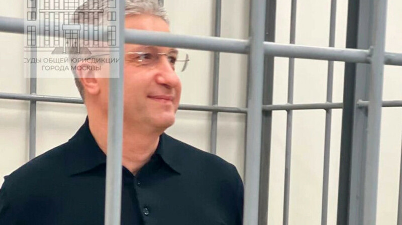 Бывшего зама Шойгу приговорили к 13 годам колонии за растрату