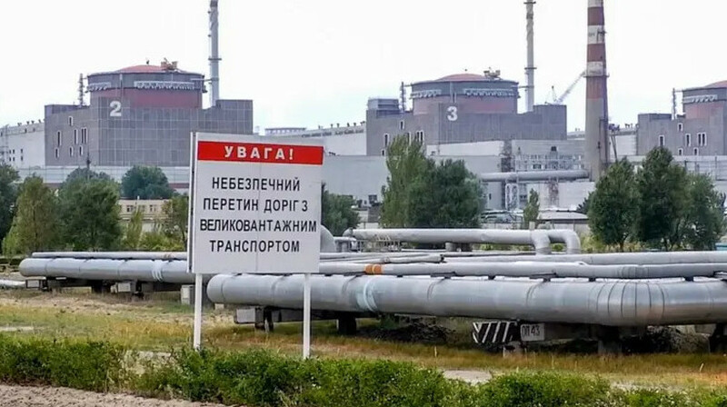 Запорожская АЭС полностью обесточена после удара по линии электропередач