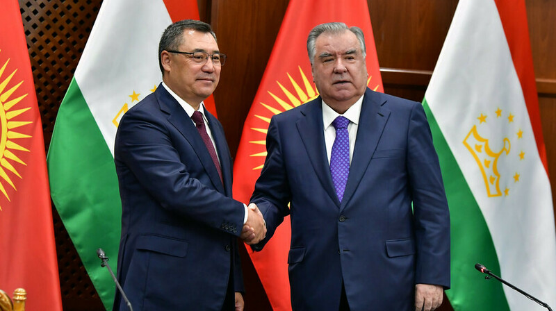 Таджикистан и Кыргызстан открыли новый пункт пропуска на границе