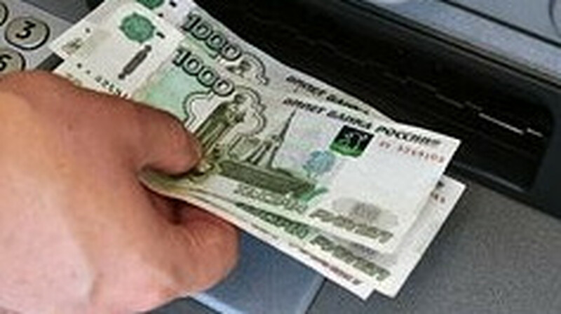 В России предложили ограничить переводы мигрантов за рубеж