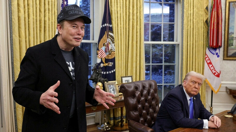Белый дом не смог разорвать контракты с Маском по требованию Трампа