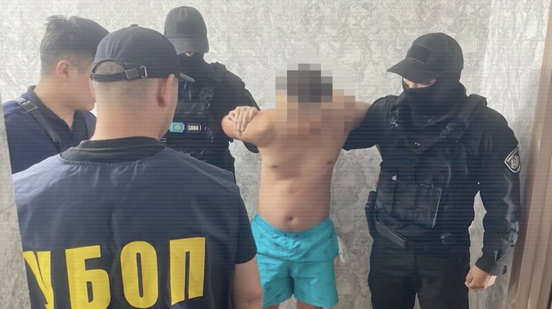 Две ОПГ в Казахстане подозревают в торговале людьми