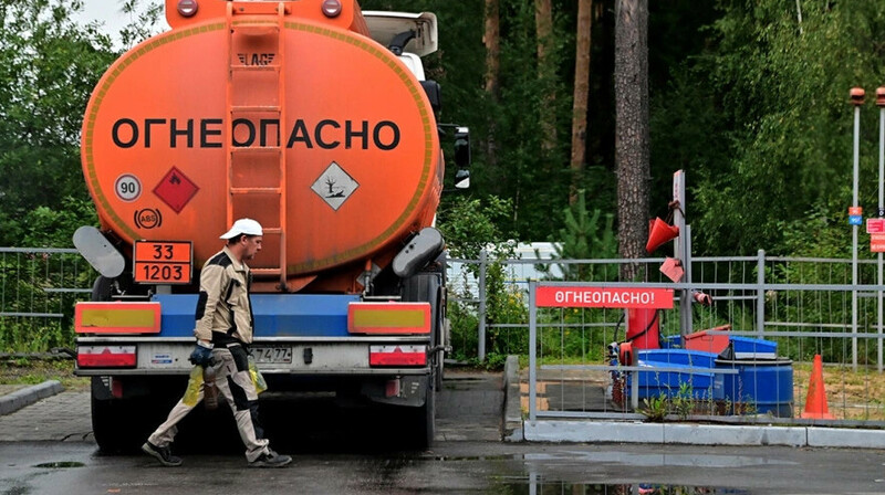 В России ввели полный запрет на экспорт бензина