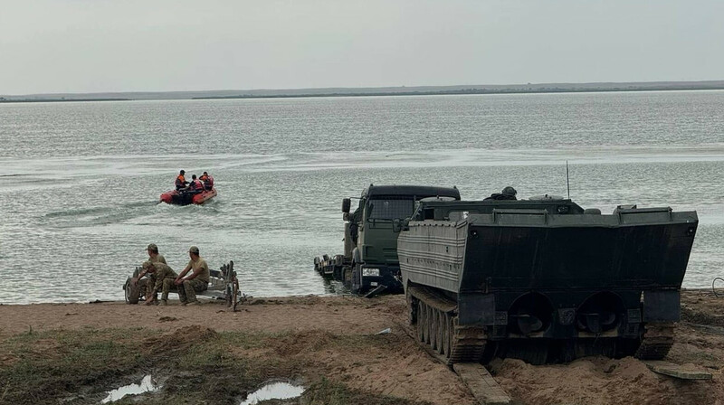 В Сорбулаке нашли личные вещи экипажа пропавшего вертолета