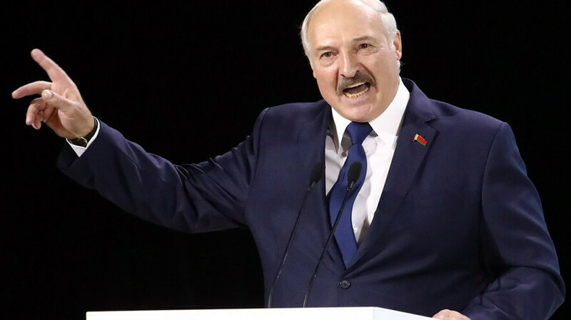 Лукашенко обвинил Киев в саботаже переговоров