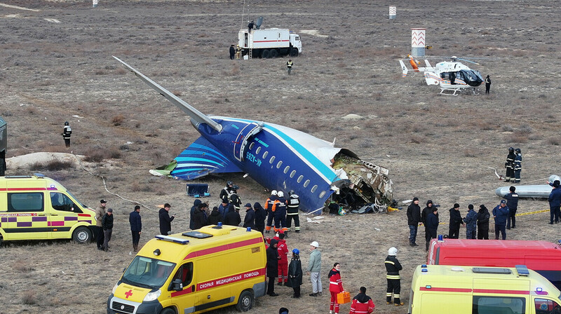 Отчет о крушении самолета AZAL под Актау подготовят до конца года