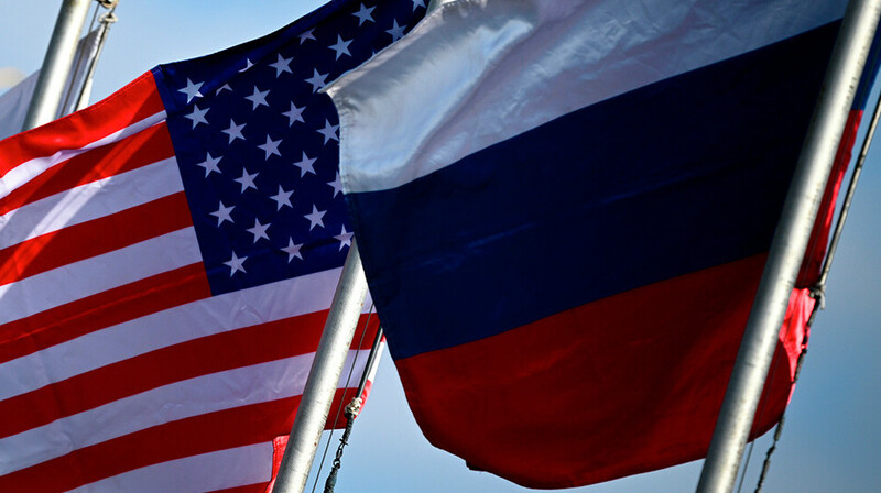 Bloomberg: Россия и США обсуждают соглашение о замораживании войны в Украине