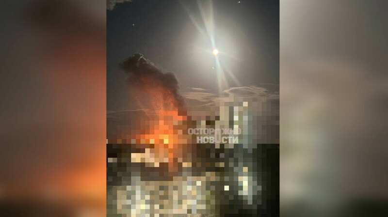 Саратовский НПЗ горит после ударов дронов