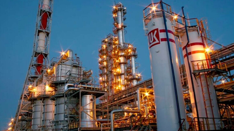 Украинские дроны атаковали НПЗ в Волгограде