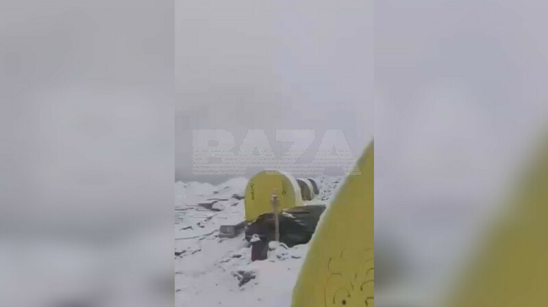 Спасение альпинистки Наговицыной снова отложено из-за непогоды на пике Победы в Кыргызстане
