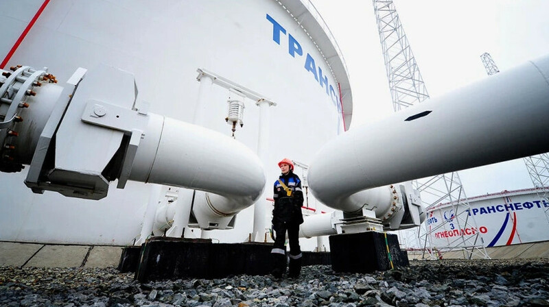 «Транснефть» назвала сообщения Reuters о сокращении добычи фейком