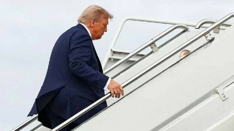 Самолет Трампа чуть не попал в авиакатастрофу в небе над Нью-Йорком