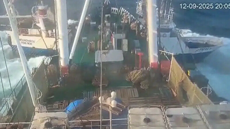 Российский моряк выжил после кораблекрушения у берегов Мавритании. ВИДЕО