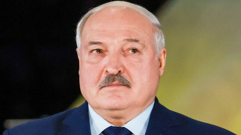 «Наши самолеты там не обслуживаются» — Лукашенко об авиасообщении с Казахстаном