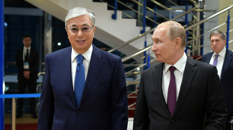 Токаев провел телефонный разговор с Путиным
