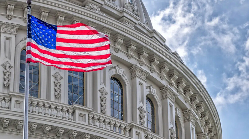 Правительство США приостановило работу из-за неутвержденного бюджета