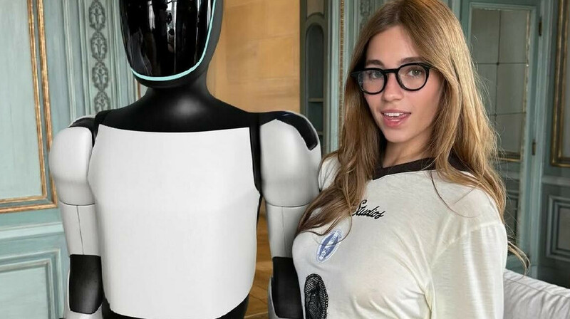 Украина требует налоги с моделей OnlyFans — но считает их работу преступлением