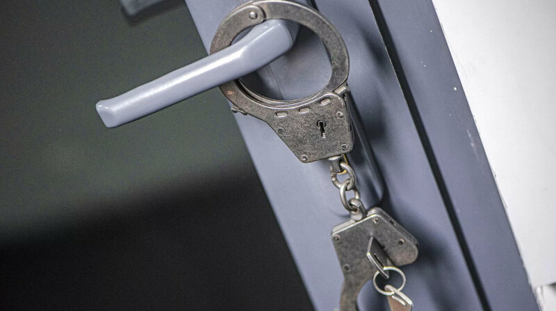 В Атырау журналистку обвинили в вымогательстве у бизнесмена