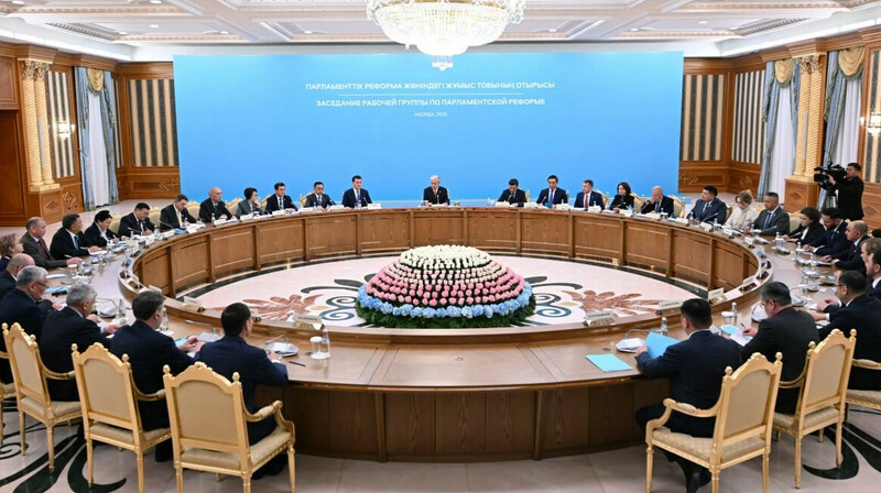 «Изменения затронут около 40 статей Конституции» — Токаев о переходе на однопалатный парламент