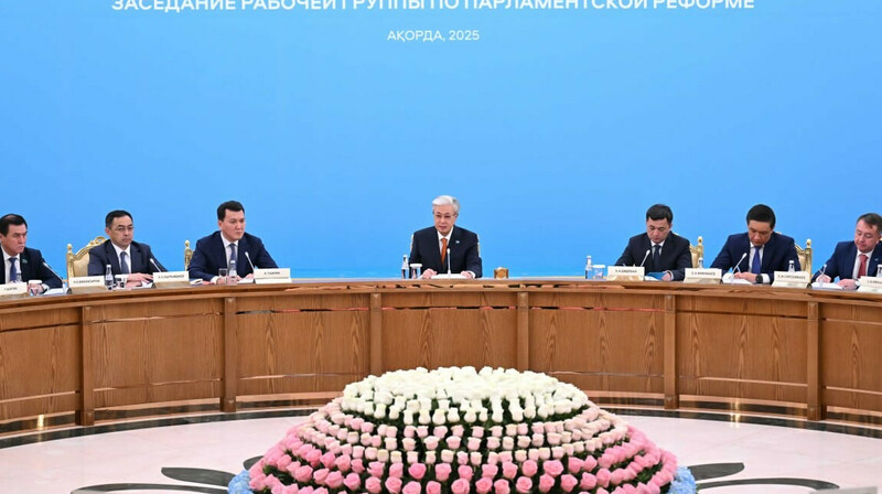 Токаев заявил о развитии политического диалога при многопартийности