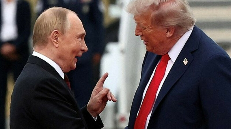 ЕС хочет участвовать во встрече Путина и Трампа