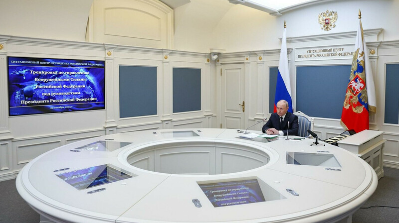 Путин провёл тренировку стратегических ядерных сил