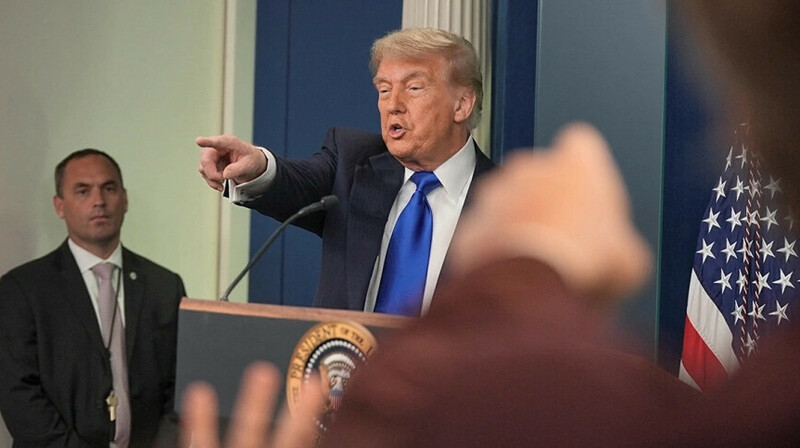 Трамп разорвал переговоры с Канадой из-за рекламы с Рейганом