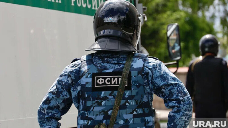 В Казани неизвестные напали на конвой ФСИН и освободили солдата-срочника