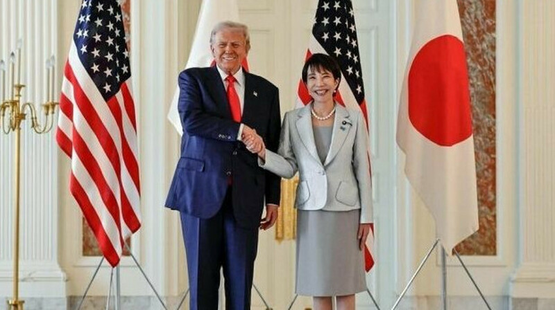 Премьер Японии отказалась запретить импорт российского газа по просьбе Трампа