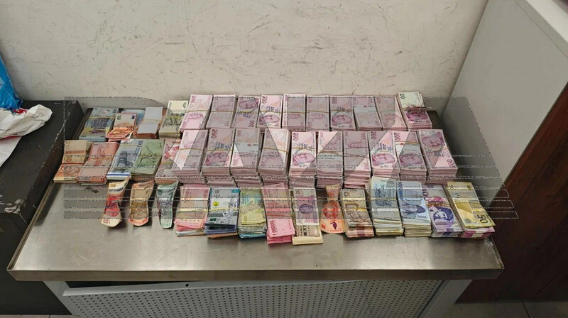 Чемодан денег и неудачный побег: в Шереметьево поймали контрабандиста