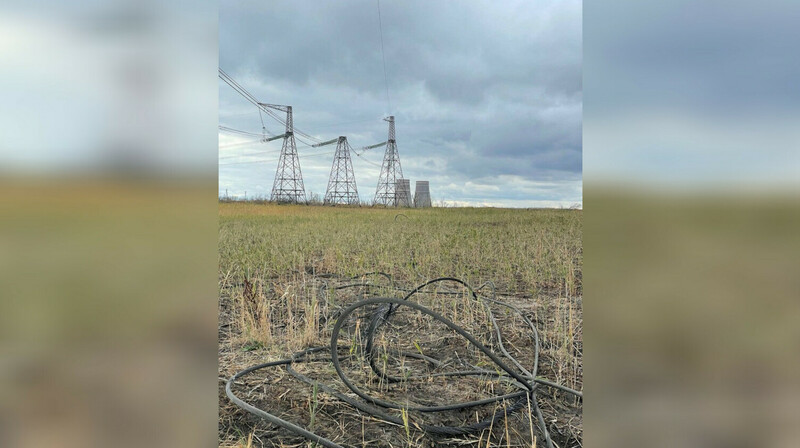 Российские обстрелы повредили подстанции трех украинских АЭС