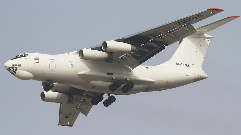 Россия отправила военный самолет в Венесуэлу