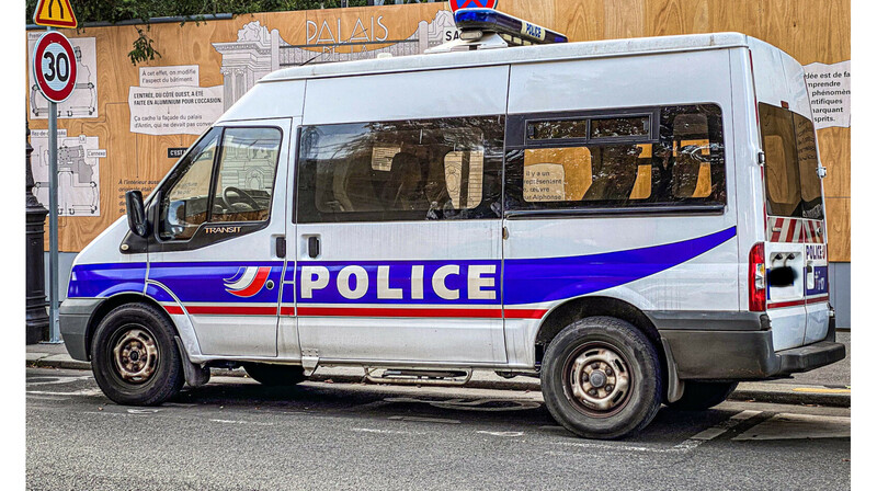 Во Франции водитель намеренно сбил 10 человек, его задержали