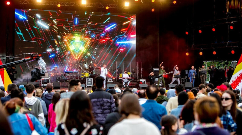 Сенат одобрил запрет фонограмм на крупных концертах