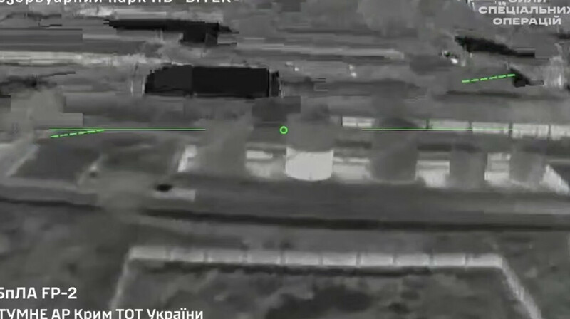 Удар по Крыму: ВСУ уничтожили нефтебазу и топливные поезда