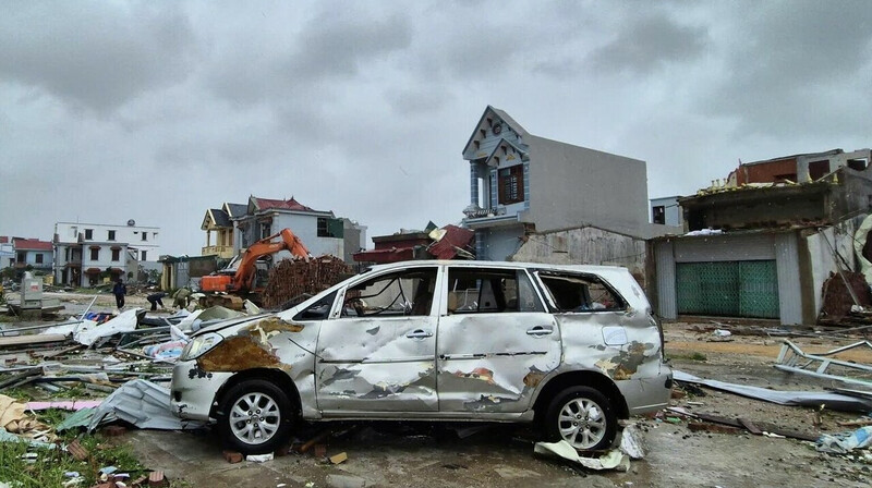 Тайфун "Калмаэги" в центральном Вьетнаме: 5 погибших, десятки разрушенных домов